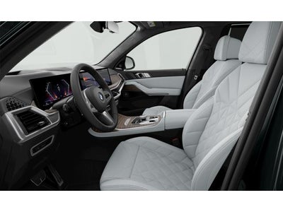 2027 BMW X7 Base