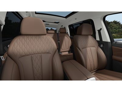 2027 BMW X7 Base