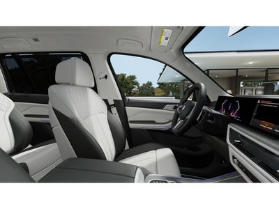 2027 BMW X7 Base