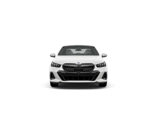 2026 BMW 550e Base