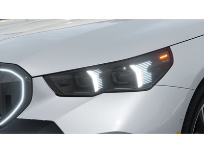 2027 BMW 550e Base