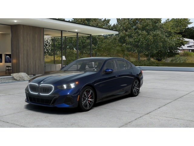 2027 BMW 550e Base