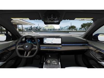 2027 BMW 550e Base