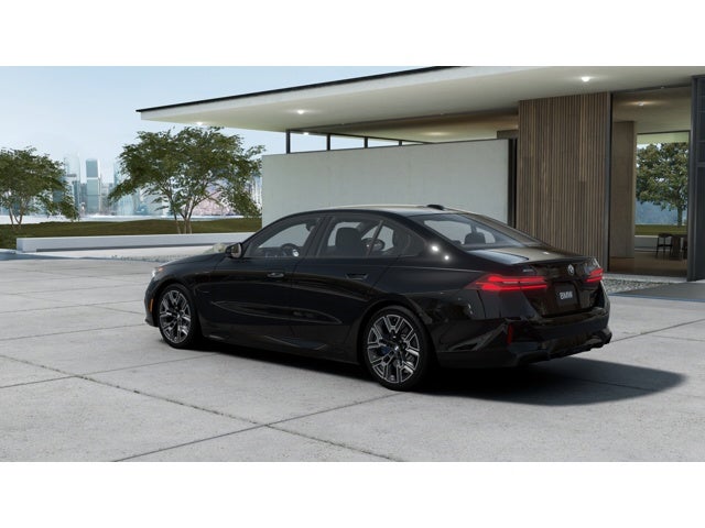 2027 BMW 550e Base