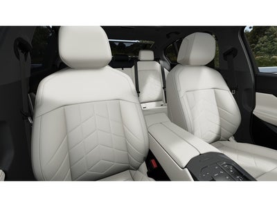 2027 BMW 550e Base