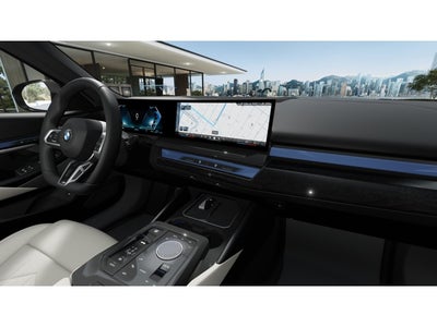 2027 BMW 550e Base