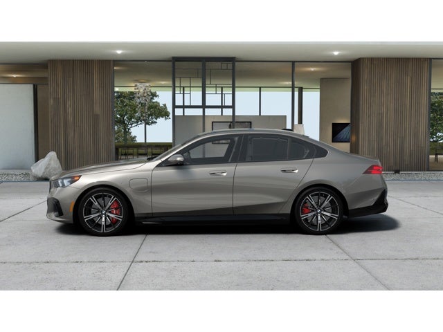 2027 BMW 550e Base