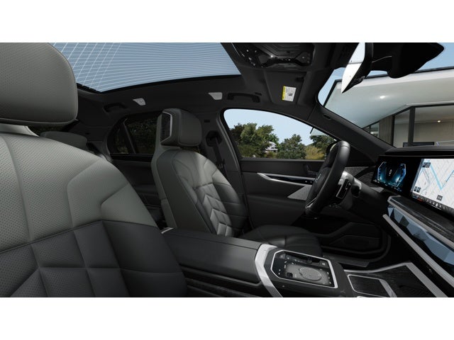 2026 BMW 750e xDrive Base